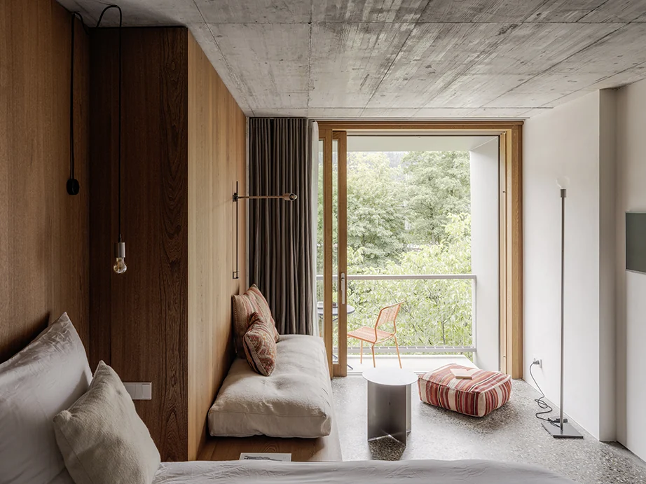 artbau hotel – bauart tagesbar
