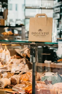 degusto restobar